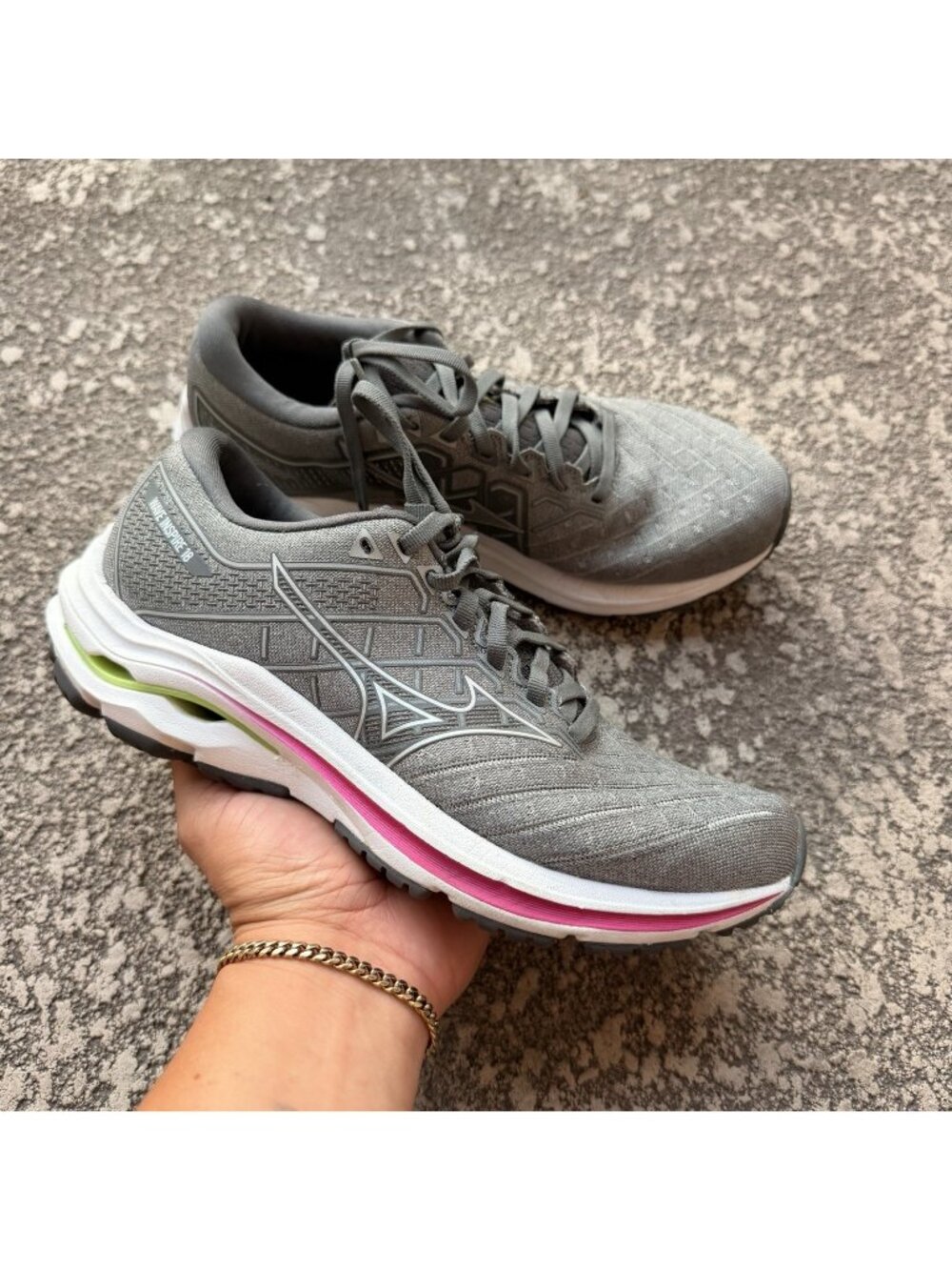 MIZUNO Wave Inspire 18 Womens Running Shoes Sz 7 Gray